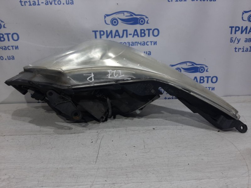 Фото запчасти 8113005312 Фара правая Avensis T27