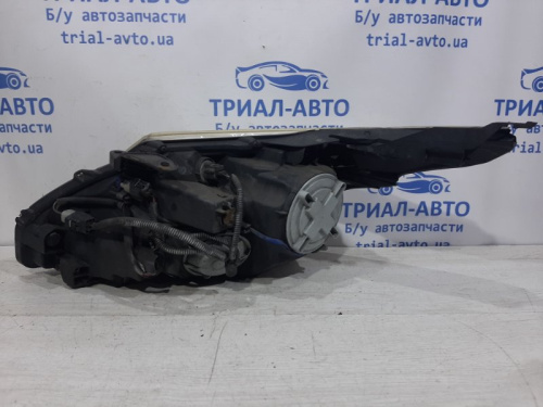 Фото запчасти 8113005312 Фара правая Avensis T27