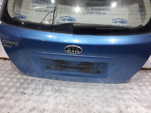 Фото запчасти 737001H000 Крышка багажника Kia Ceed 2007-2012