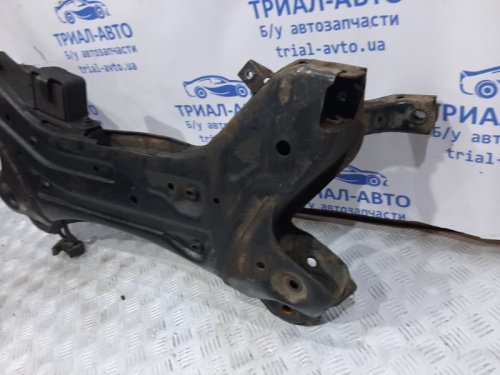 Фото запчасти 624002Y000 Балка передней подвески Hyundai IX35