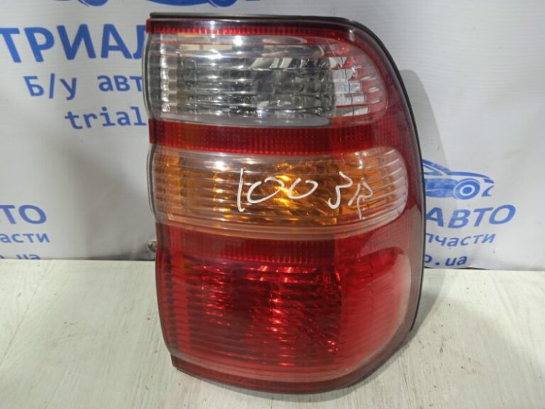 Фонарь задний внешний правый Toyota Land Cruiser 1998-2007 8155060680 (Арт. 7692)