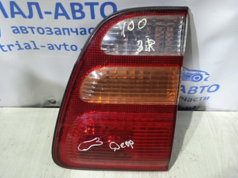 Фонарь задний внешний правый Toyota Land Cruiser 1998-2007 8158160141 (Арт. 7718)