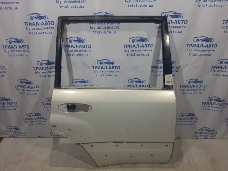 Дверь задняя правая Toyota Land Cruiser 1998-2007 6700360230 (Арт. 6918)
