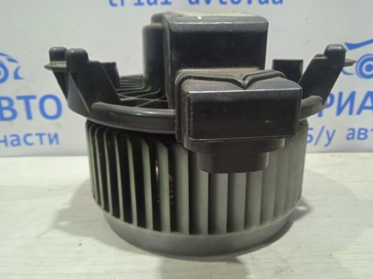Моторчик печки Toyota RAV 4 2005-2012 8710342070 (Арт. 13926)