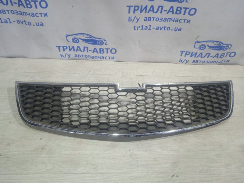 Решетка радиатора Chevrolet Cruze 2008-2016 95931767 (Арт. 17079) Решетка радиатора Chevrolet Cruze 2008-2016 95931767 (Арт. 17079)