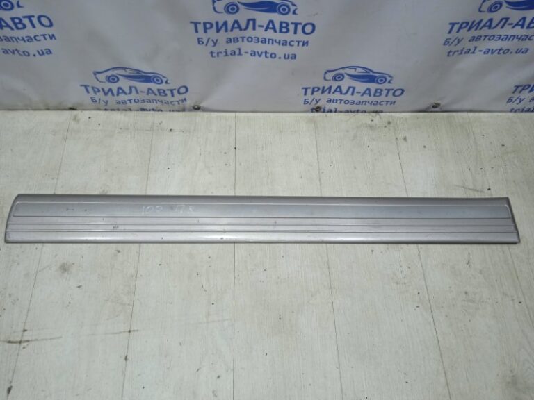 Накладка двери Toyota Land Cruiser 1998-2007 75731601200 (Арт. 7205)