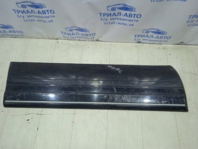 Накладка двери Toyota Land Cruiser 1998-2007 75731601200 (Арт. 7202)