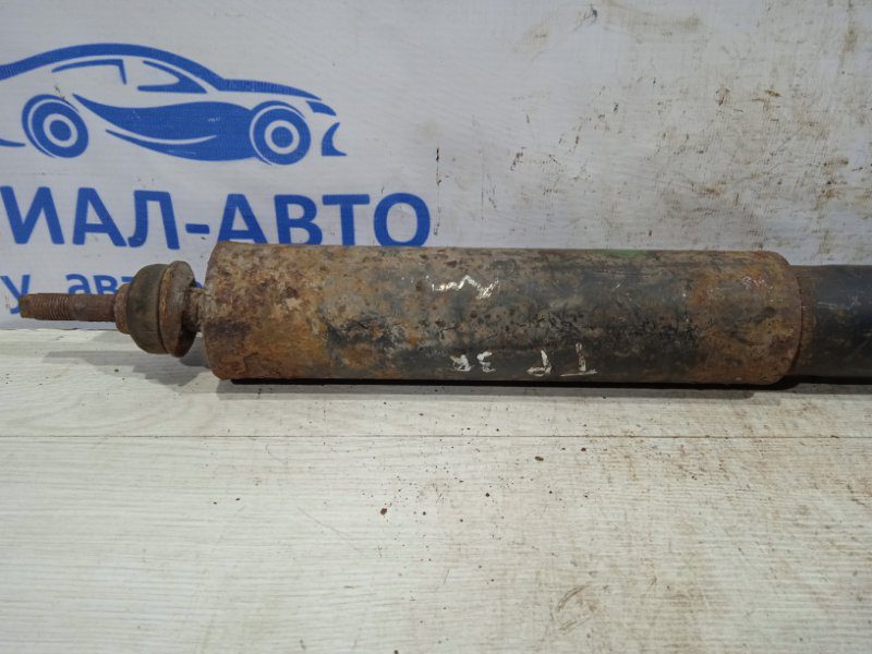 Амортизатор задний Toyota Prado 2002-2009 4853069365 (Арт. 10573) Амортизатор задний Toyota Prado 2002-2009 4853069365 (Арт. 10573)