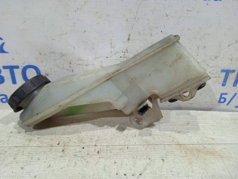 Бачок главного тормозного цилиндра Nissan Qashqai 2006-2013 46090JD03A (Арт. 12378)