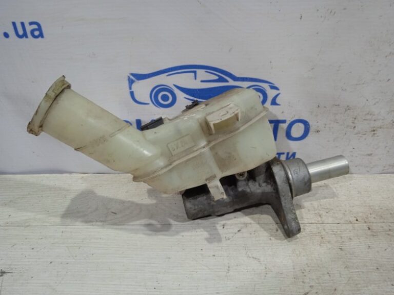 Бачок главного тормозного цилиндра Mitsubishi Outlander 2007-2012 4627A026 (Арт. 8914)