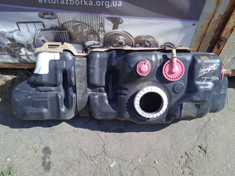 Бак топливный пластик Toyota Prado 2002-2009 770013D521 (Арт. 10594)