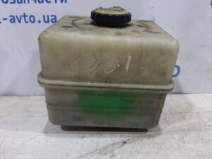 Бачок подкачки амортизатора Toyota Land Cruiser 1998-2007 4893060010 (Арт. 6738)