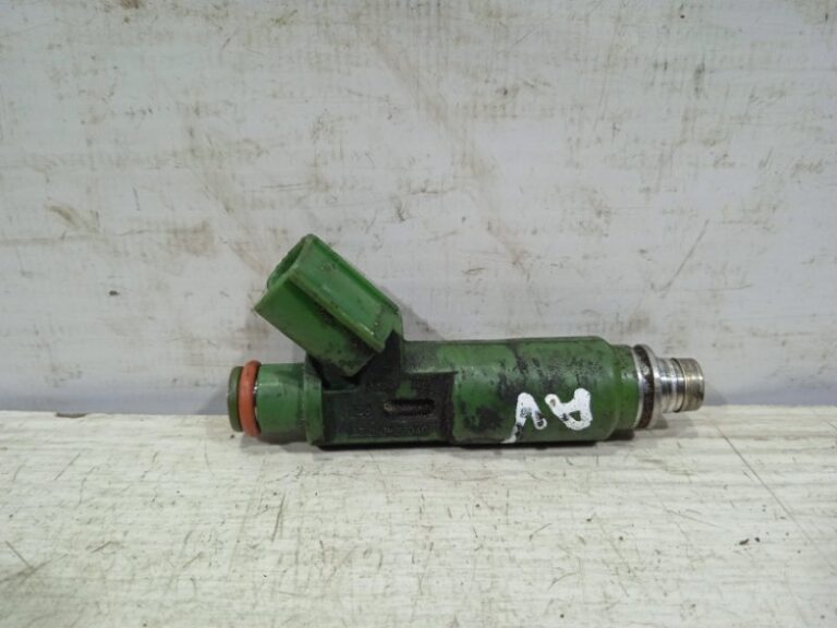 Форсунка топливная Toyota Avensis 2003-2009 2325022040 (Арт. 17769)