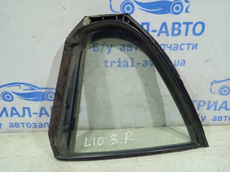 Стекло двери задней правой (форточка) Mitsubishi Lancer 2007-2017 5740A018 (Арт. 6596)