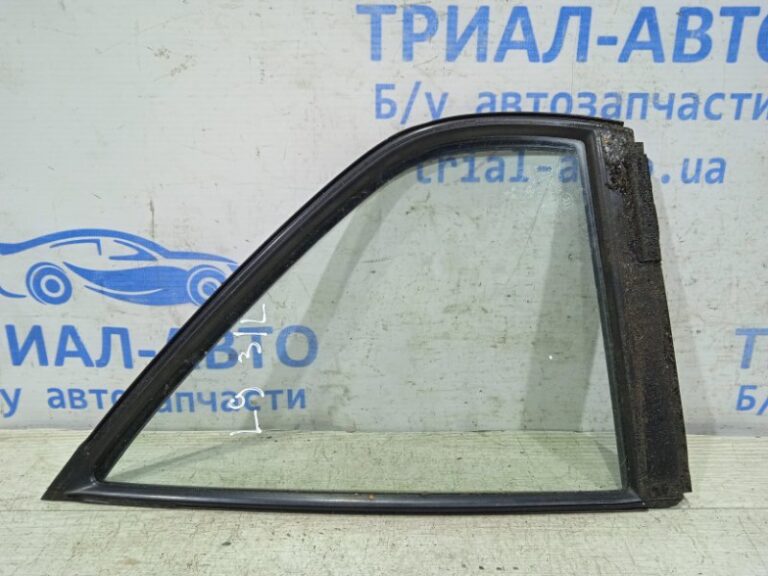 Стекло двери задней левой (форточка) Mitsubishi Lancer 2003-2009 MR525741 (Арт. 18119)