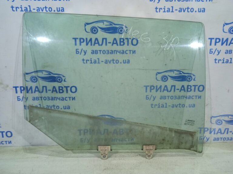 Стекло двери заднее правое Renault Megane 2008-2016 823000027R (Арт. 18395)