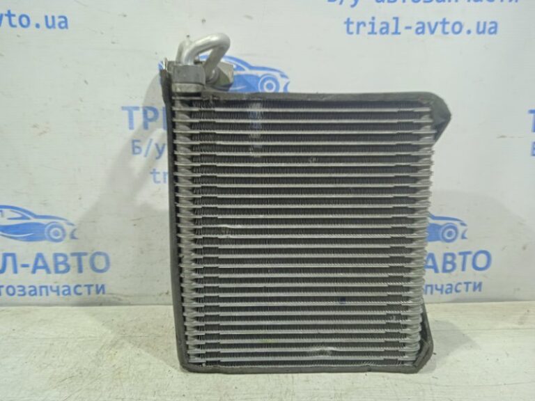 Осушитель кондиционера Nissan Qashqai 2006-2013 27140JD20A (Арт. 18855)