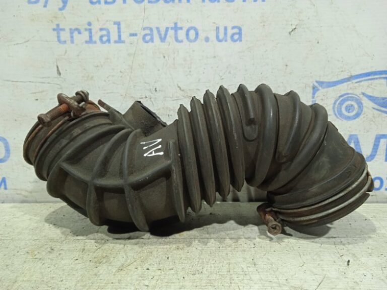 Патрубок воздушного фильтра Toyota Avensis 2003-2009 178810D100 (Арт. 18939)