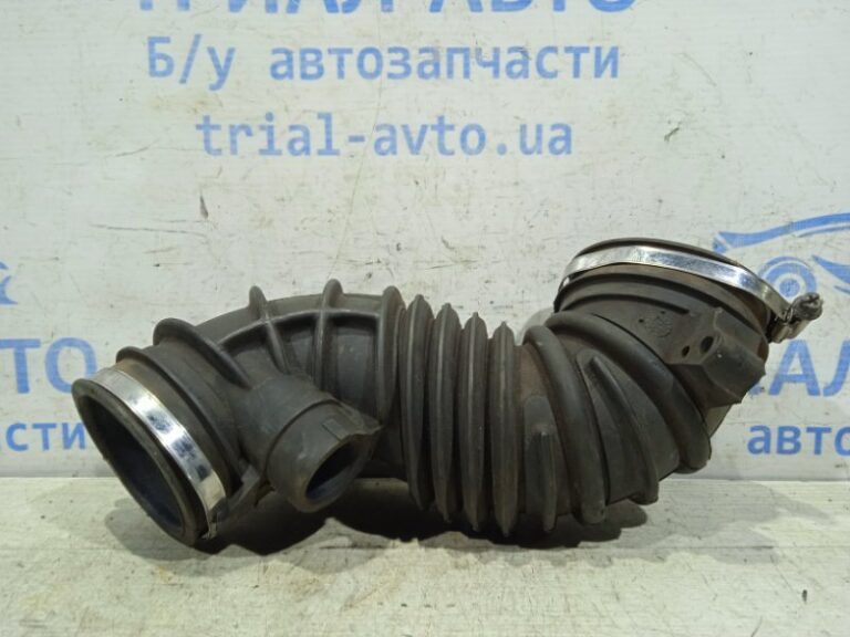 Патрубок воздушного фильтра Toyota Avensis 2003-2009 178810D100 (Арт. 18940)