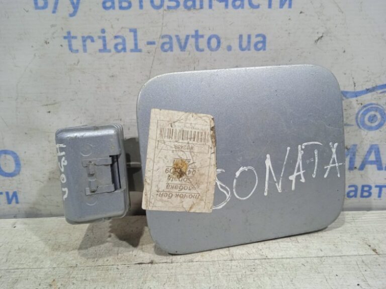 Лючок бака Hyundai Sonata 2004-2009 695103K000 (Арт. 14358)