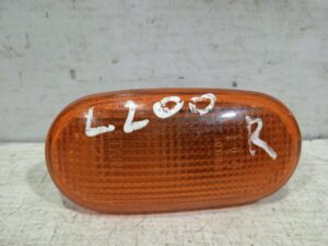 Повторитель поворотника Mitsubishi L200 2006-2015 8351A003 (Арт. 4750)