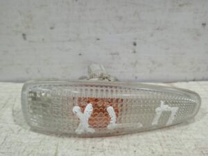 Повторитель поворотника Mitsubishi Outlander 2007-2012 8351A001 (Арт. 9421)