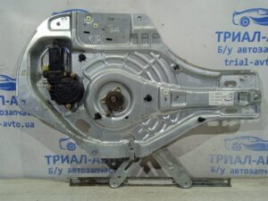 Стеклоподъемник передний правый Hyundai Tucson 2004-2009 824062e000 (Арт. 19179)
