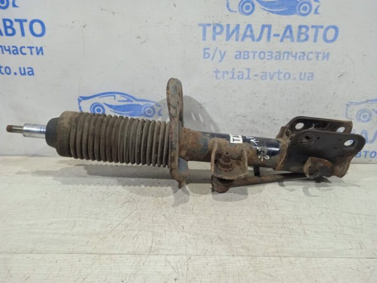 Амортизатор передний правый Nissan Juke 2010-2019 E43021KC2A (Арт. 19339)