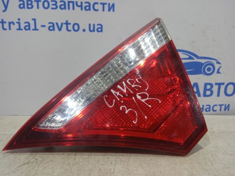 Фонарь задний внутренний правый Toyota Camry 2014-2017 8158006410 (Арт. 19839)