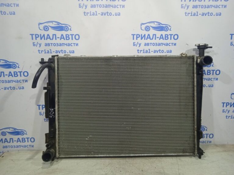 Радиатор основной KIA Sorento 2009-2014 253101U200 (Арт. 20372)