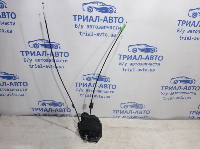 Замок двери задний левый Toyota RAV 4 2005-2012 6906042030 (Арт. 21587)
