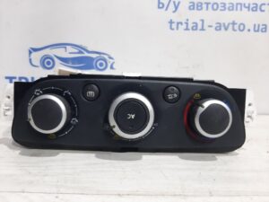 Блок управления климат-контролем Renault Megane 2008-2016 275105840R (Арт. 21711)