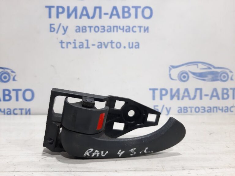 Ручка двери внутреняя задняя левая Toyota RAV 4 2005-2012 6920633100B0 (Арт. 21963)