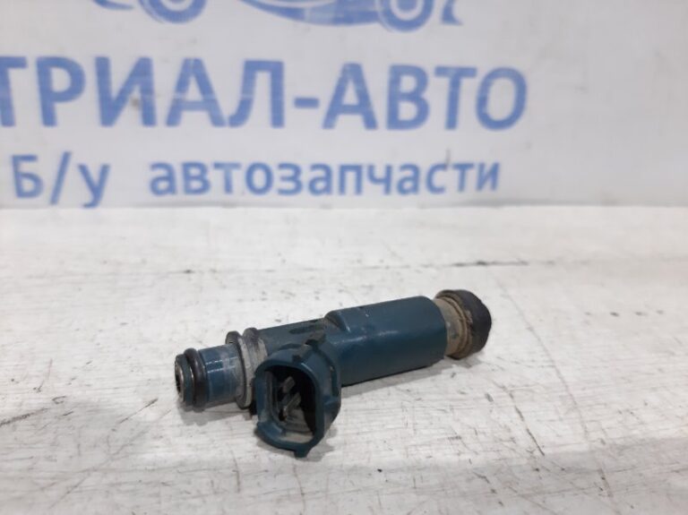 Форсунка топливная Toyota Land Cruiser 1998-2007 2325050040 (Арт. 21996)