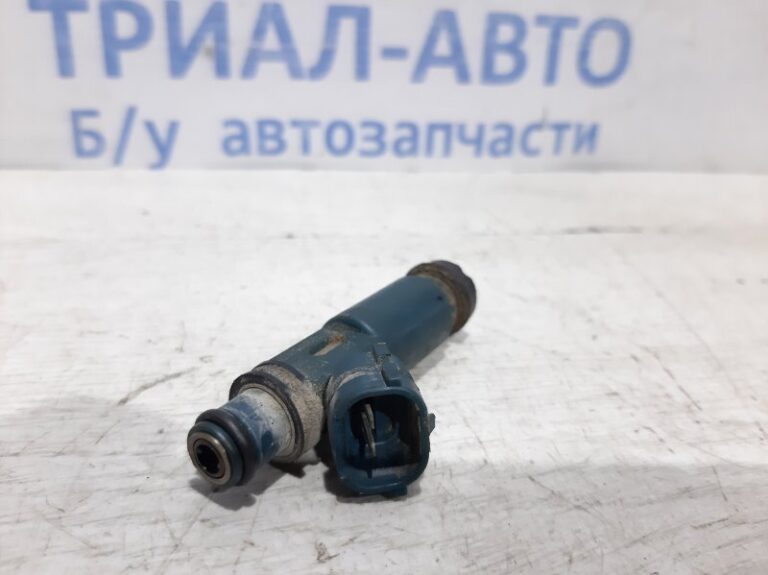 Форсунка топливная Toyota Land Cruiser 1998-2007 2325050040 (Арт. 21999)