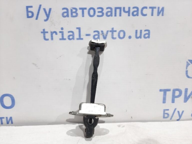 Ограничитель двери задний правый Nissan X-Trail 2007-2014 82430JG000 (Арт. 22120)