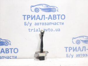 Ограничитель двери передний правый Mitsubishi Lancer 2007-2017 5702A079 (Арт. 22135)