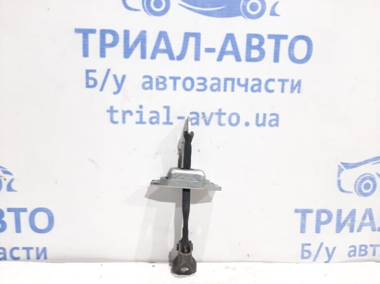 Ограничитель двери задний правый Toyota RAV 4 2005-2012 6863042030 (Арт. 22140)