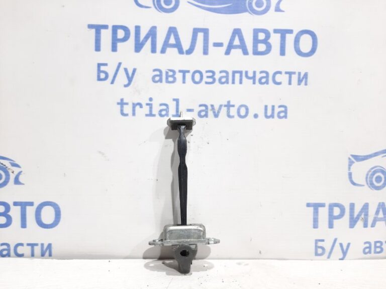 Ограничитель двери задний правый Nissan X-Trail 2007-2014 82430JG000 (Арт. 22150)