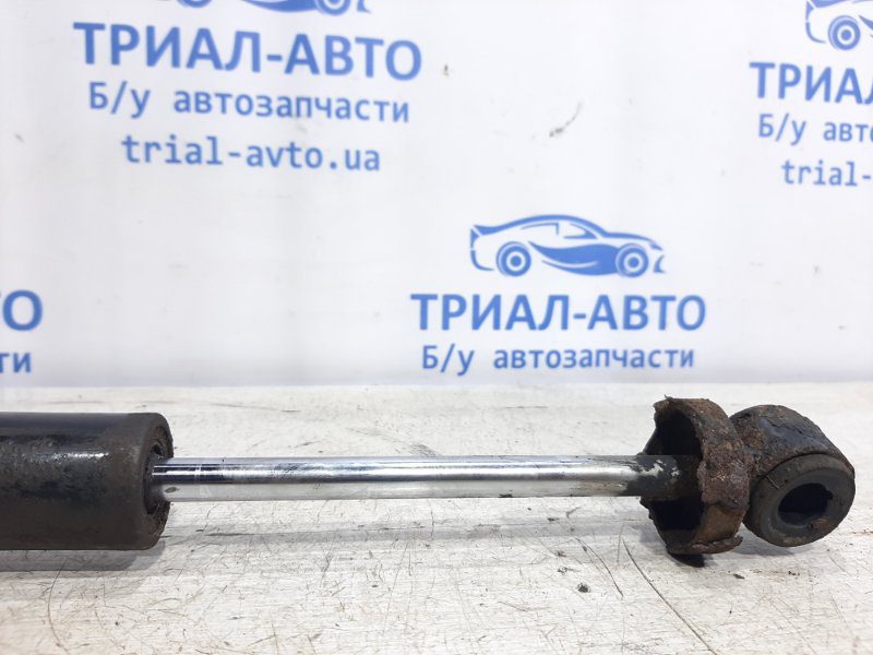 Амортизатор задний Mitsubishi L200 2006-2015 MR992632 (Арт. 23497) Амортизатор задний Mitsubishi L200 2006-2015 MR992632 (Арт. 23497)