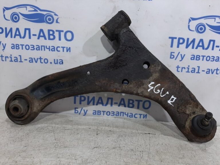 Рычаг правый Suzuki Grand Vitara 2005-2016 4520165J00 (Арт. 23826)