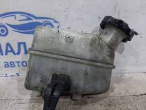 Бачок главного тормозного цилиндра Hyundai Tucson 2004-2009 585292E600 (Арт. 23946)