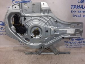 Стеклоподъемник передний правый Hyundai Tucson 2004-2009 824062e000 (Арт. 23976)