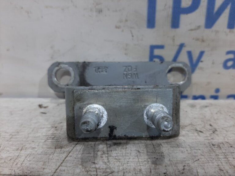 Петля крышки багажника Hyundai IX35 2010-2017 797102S000 (Арт. 24656)