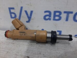 Форсунка топливная Toyota Avensis 2009-2018 232500T030 (Арт. 24932)