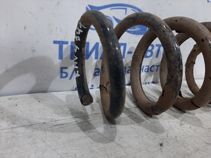 Пружина задняя Toyota RAV 4 2005-2012 4823142160 (Арт. 24935) Пружина задняя Toyota RAV 4 2005-2012 4823142160 (Арт. 24935)