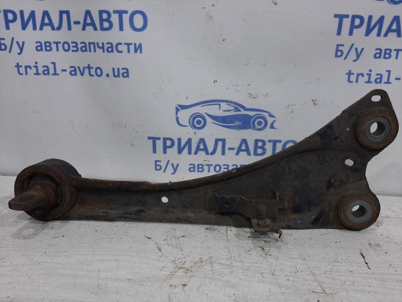 Рычаг задней подвески продольный правый Toyota Avensis 2009-2018 4876005010 (Арт. 24971) Рычаг задней подвески продольный правый Toyota Avensis 2009-2018 4876005010 (Арт. 24971)