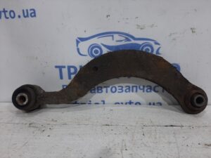 Рычаг задний поперечный верхний правый Toyota Avensis 2009-2018 4877012010 (Арт. 24975)