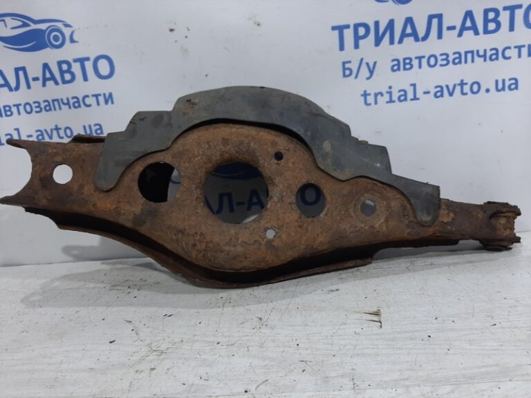 Рычаг задней подвески нижний поперечный (под пружину) Toyota RAV 4 2005-2012 4874042010 (Арт. 24977)