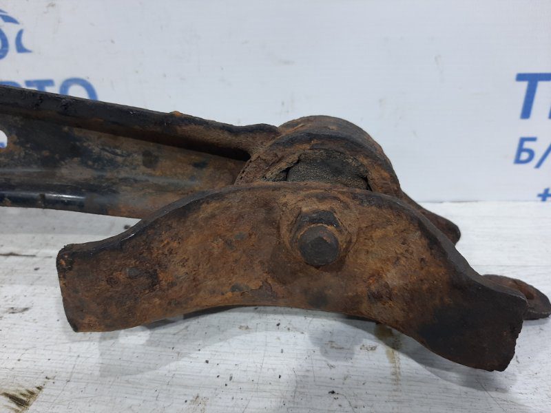 Рычаг задней подвески продольный левый Toyota RAV 4 2005-2012 4878042010 (Арт. 24980) Рычаг задней подвески продольный левый Toyota RAV 4 2005-2012 4878042010 (Арт. 24980)